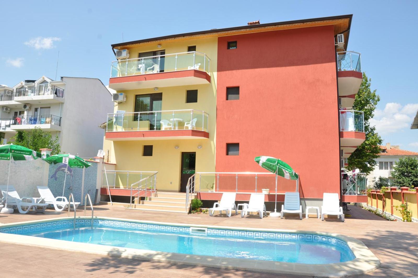 Jaky Complex Hotel